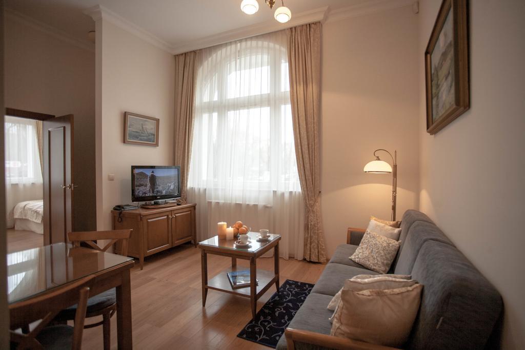Artis Apartament *