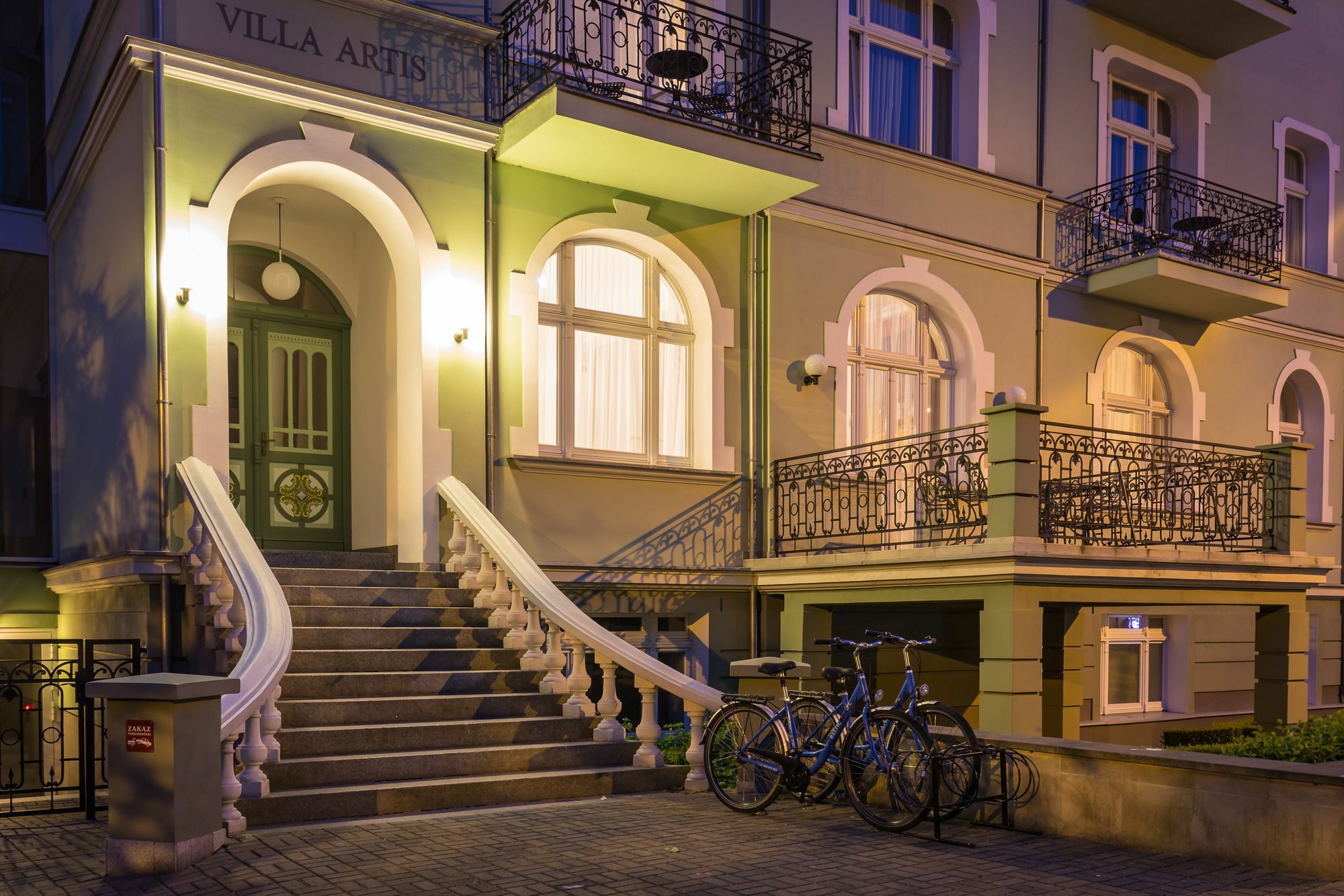 Artis Apartament *